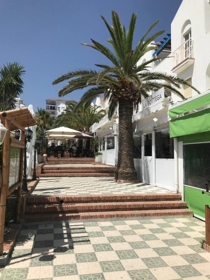 Chez Alison! Central Nerja Apt Exterior photo